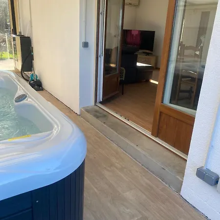 Holiday home Maison De La Tranquillite 12 Personnes Maxi Avec Doncieres