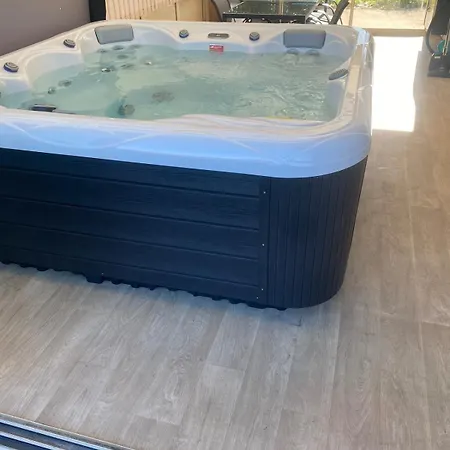 Maison De La Tranquillite 12 Personnes Maxi Avec Doncieres