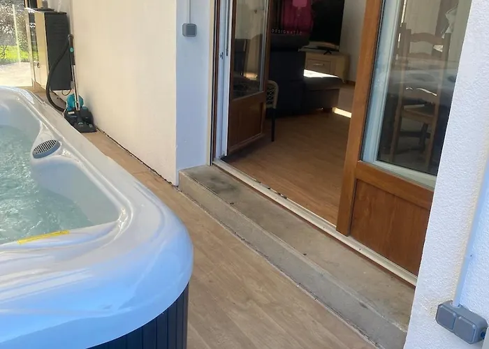 Holiday home Maison De La Tranquillite 12 Personnes Maxi Avec Doncieres